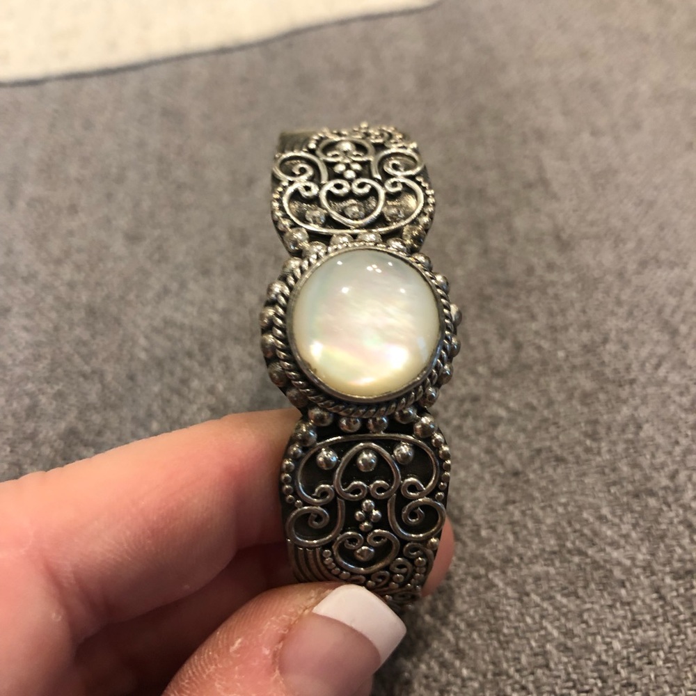 Sterling Silver Filigree Bracelet with White Mother-of-Pearl Center